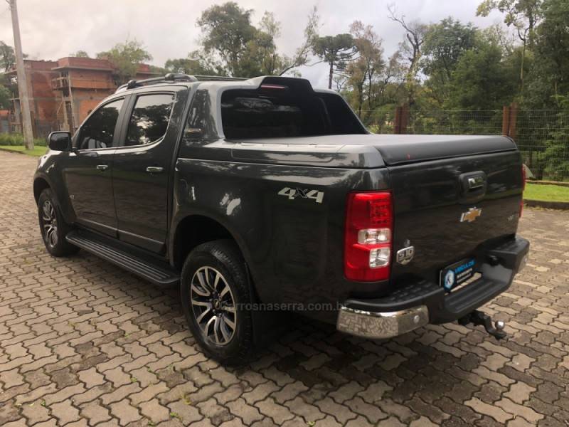CHEVROLET - S10 - 2018/2019 - Marrom - Sob Consulta