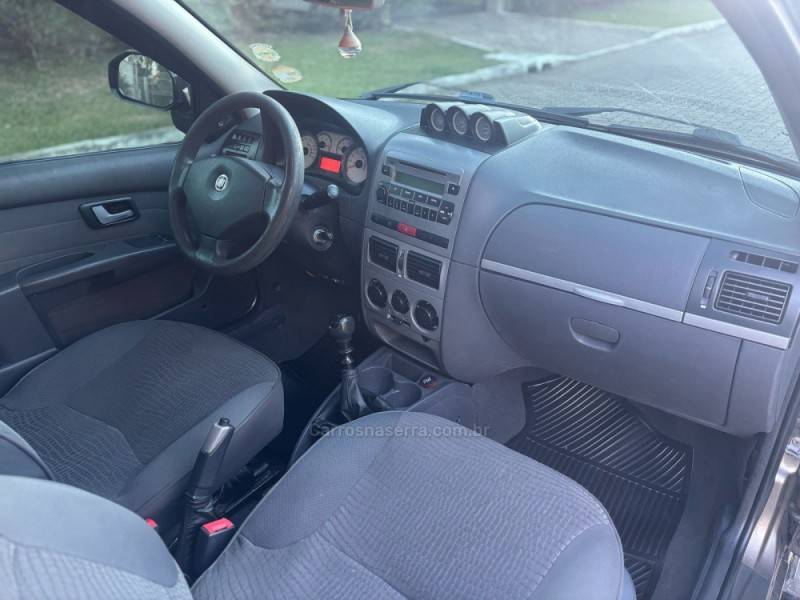 FIAT - STRADA - 2010/2011 - Verde - Sob Consulta