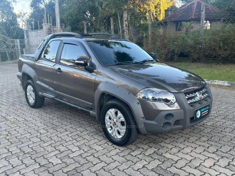 FIAT - STRADA - 2010/2011 - Verde - Sob Consulta