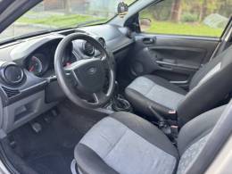 FORD - FIESTA - 2013/2013 - Prata - Sob Consulta