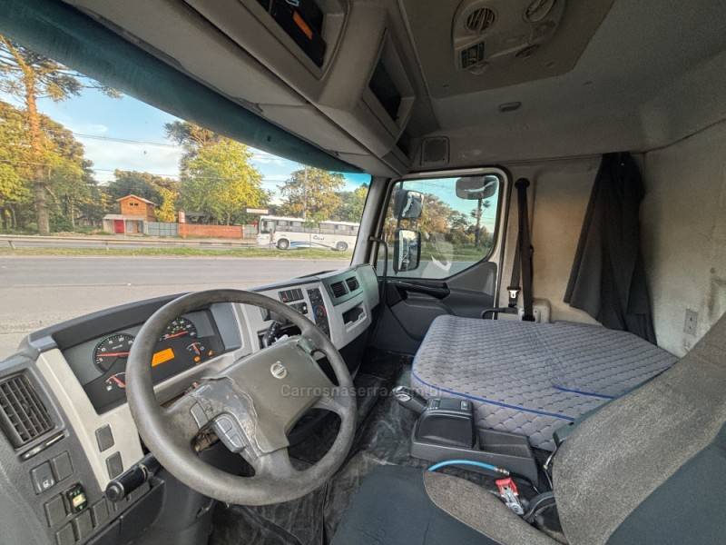 VOLVO - VM 270 - 2014/2015 - Cinza - Sob Consulta