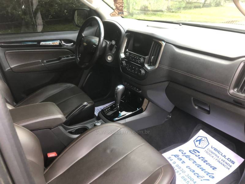 CHEVROLET - S10 - 2018/2019 - Marrom - Sob Consulta