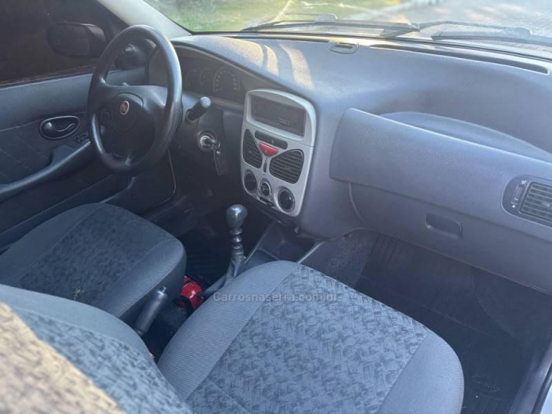 FIAT - SIENA - 2009/2010 - Prata - Sob Consulta