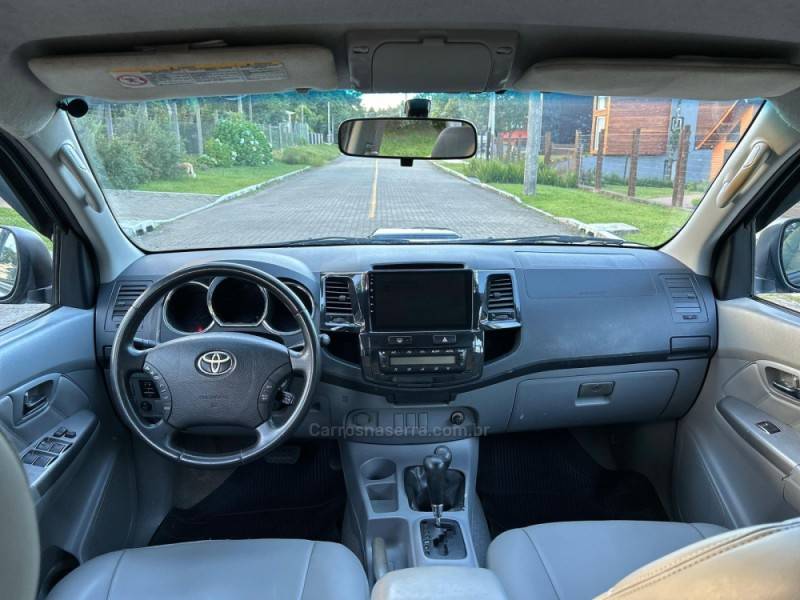 TOYOTA - HILUX - 2009/2009 - Preta - Sob Consulta