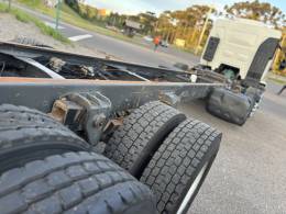 VOLVO - VM 270 - 2014/2015 - Cinza - Sob Consulta