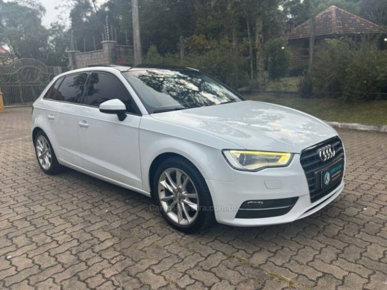 AUDI - A3 - 2014/2014 - Branca - Sob Consulta