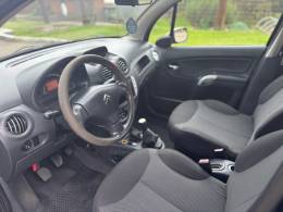 CITROËN - C3 - 2010/2011 - Preta - R$ 25.900,00